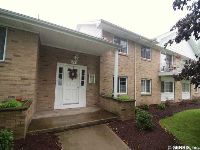 11 Ling Road, Unit B Greece, NY 14612 - Photo 1 of 1 Exterior Front