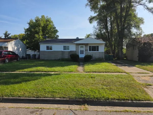 $175,000 | 1060 Commonwealth Avenue, Ypsilanti, MI 48198