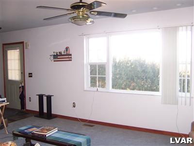990 Old Carriage Road Northampton, PA 18067 - Photo 5 of 13 Different view of the living room