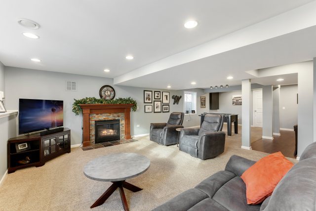 1822 Wagner Road Batavia, IL 60510 - Photo 33 of 48