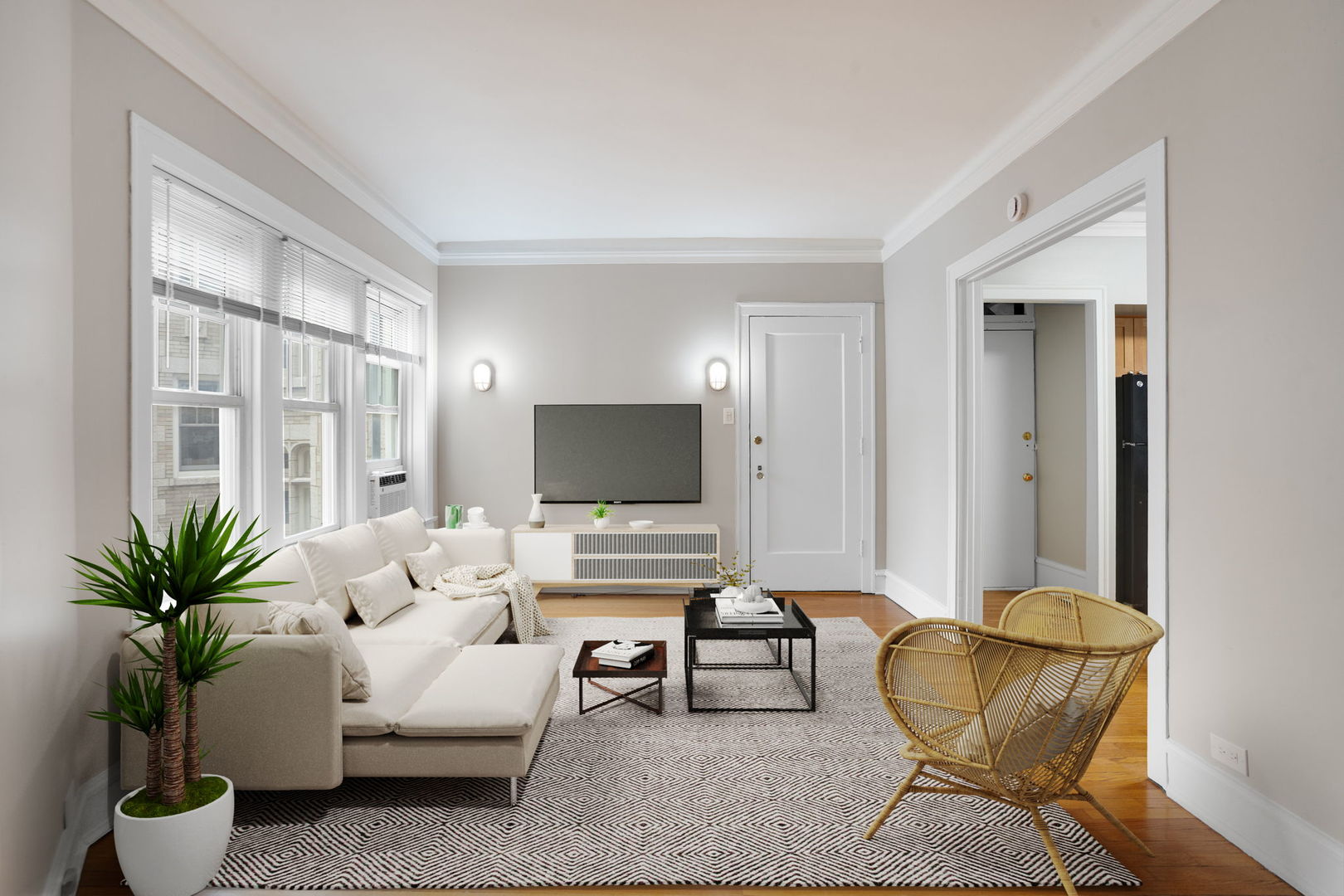 538 West Brompton Avenue, Unit 2E Chicago, IL 60657 - Photo 7 of 18