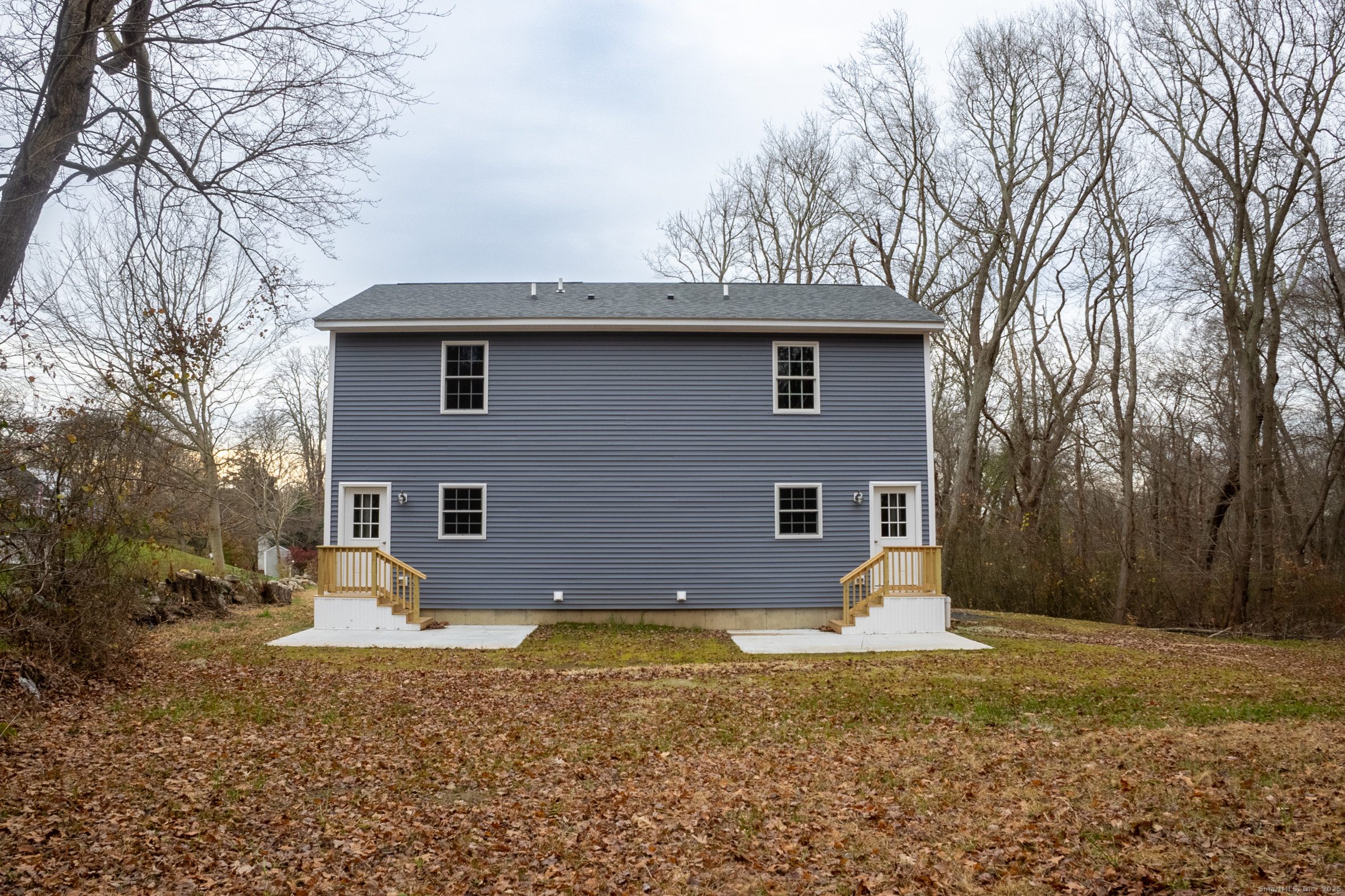 154 Grove Avenue, Unit B Groton, CT 06340 - Photo 2 of 15