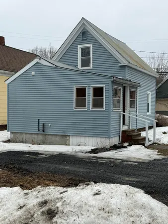 $169,900 | 19 Knapp Street, Livermore Falls, ME 04254