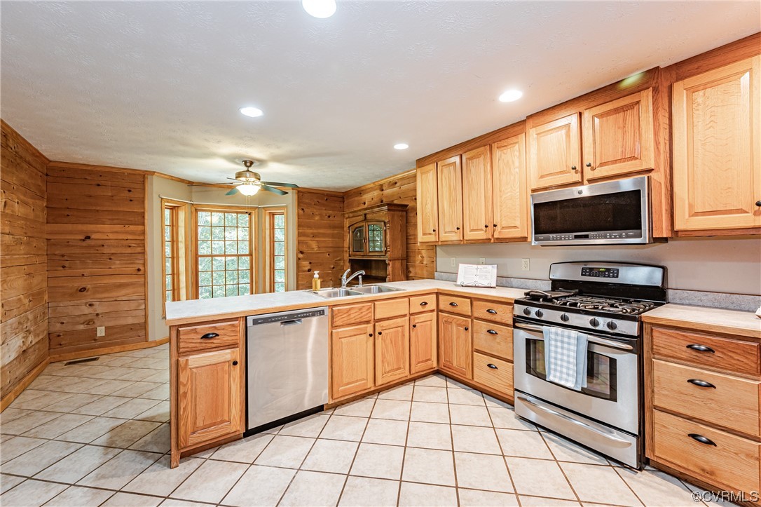 1786 Lightning Rdg Road Lanexa, VA 23089 - Photo 11 of 39 Gallery Image 11