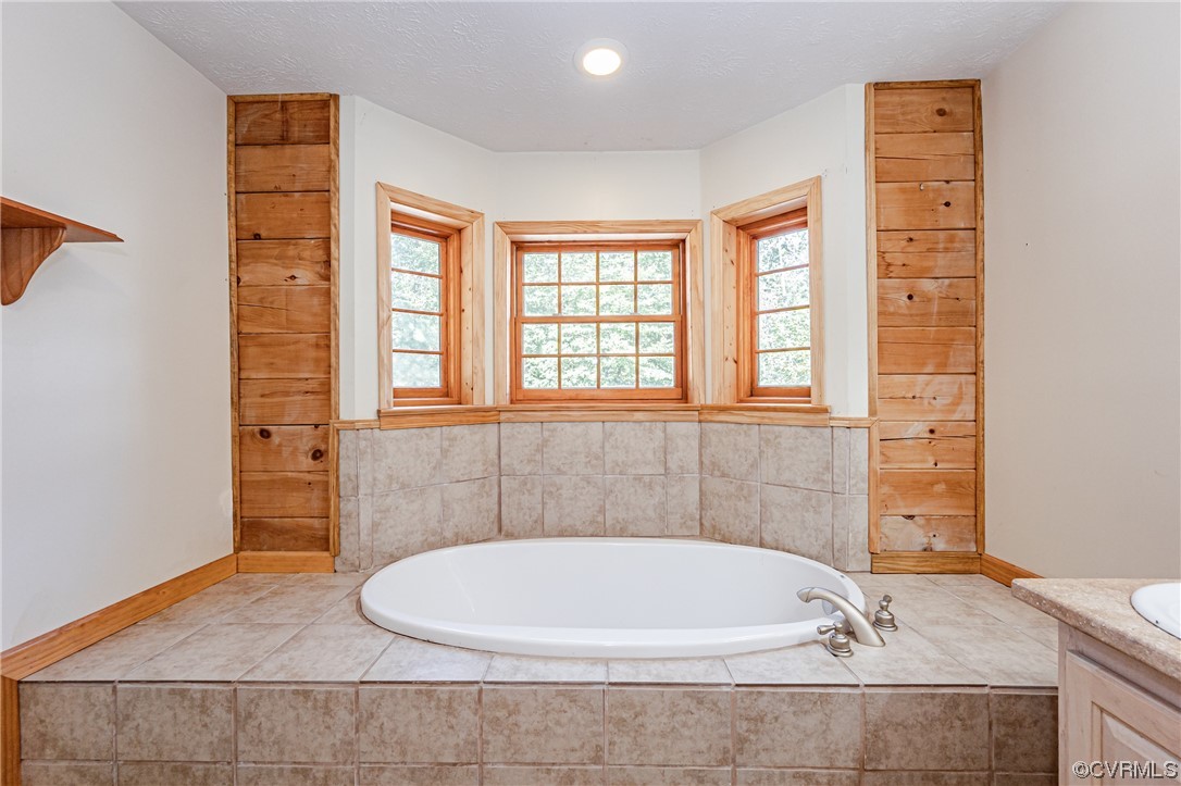 1786 Lightning Rdg Road Lanexa, VA 23089 - Photo 25 of 39 Gallery Image 25