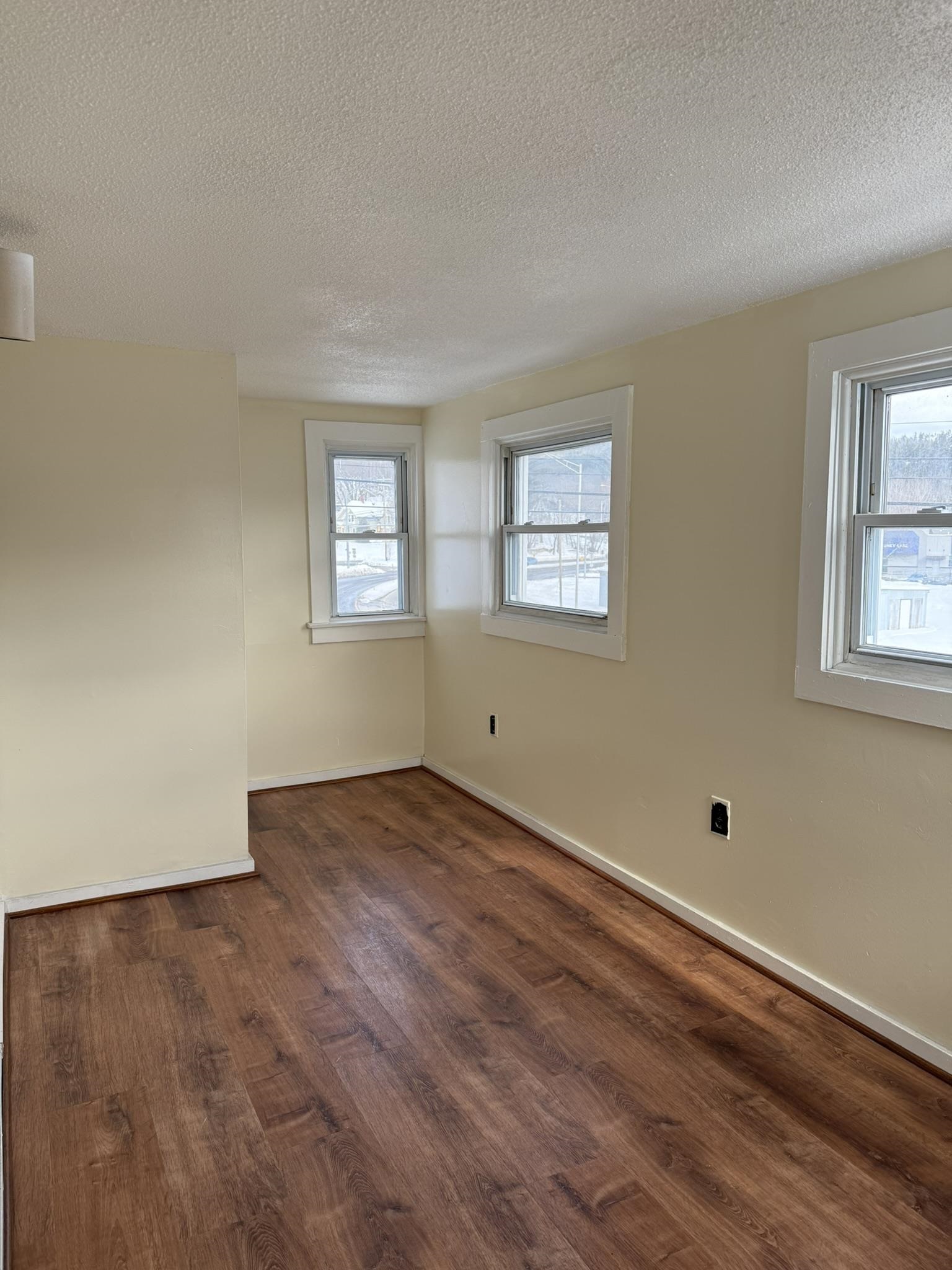 38 Washington Street Claremont, NH 03743 - Photo 9 of 9
