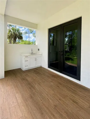 $3,200 | 3724 2nd Avenue Northeast, Naples, FL 34120