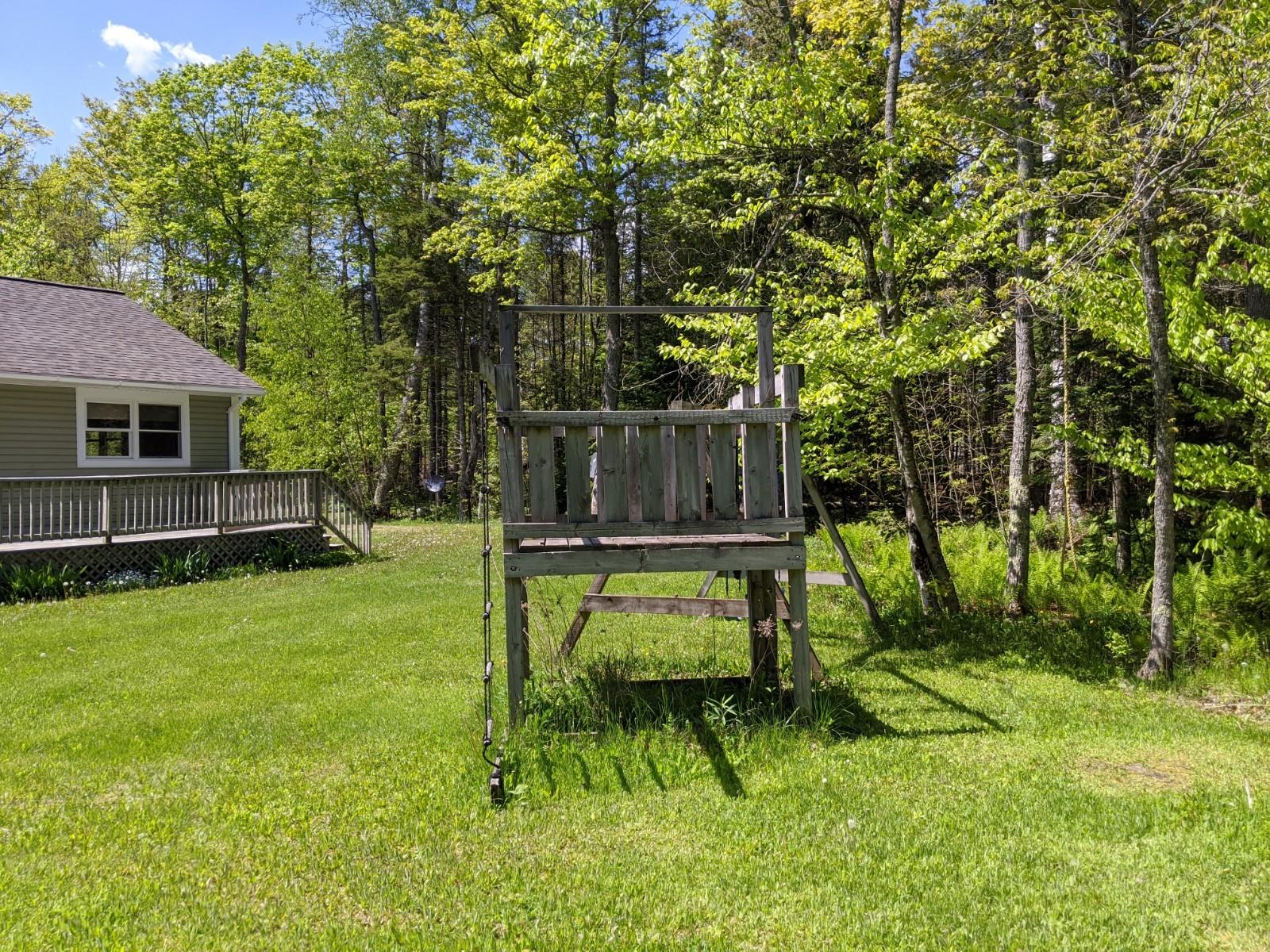 1643 Smith Road St. Ignace, MI 49781 - Photo 38 of 42 Gallery Image 38