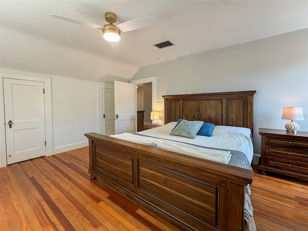 417 Southwest 10th Street Gainesville, FL 32601 - Photo 30 of 50