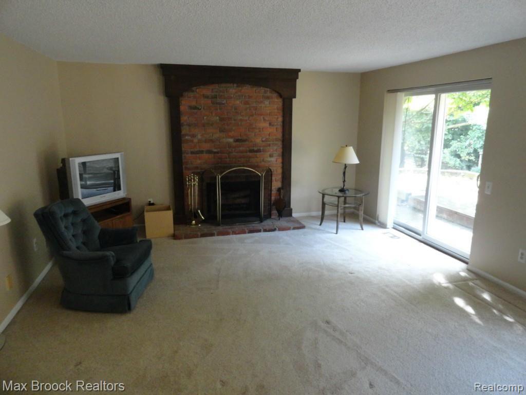 2071 North Fairview Lane Rochester Hills, MI 48306 - Photo 33 of 40