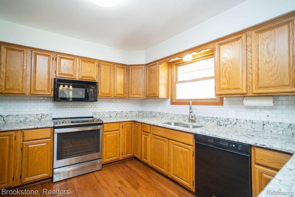 22480 33 Mile Road Armada, MI 48005 - Photo 11 of 62