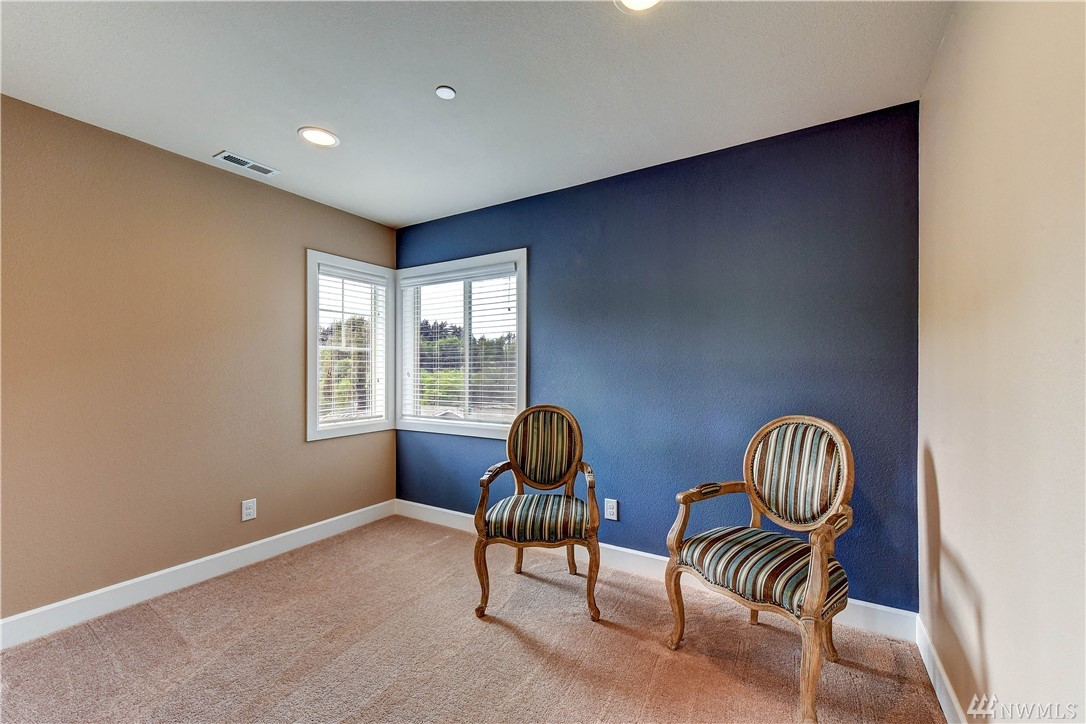 20040 94th Drive Northeast Bothell, WA 98011 - Photo 13 of 27 Gallery Image 13