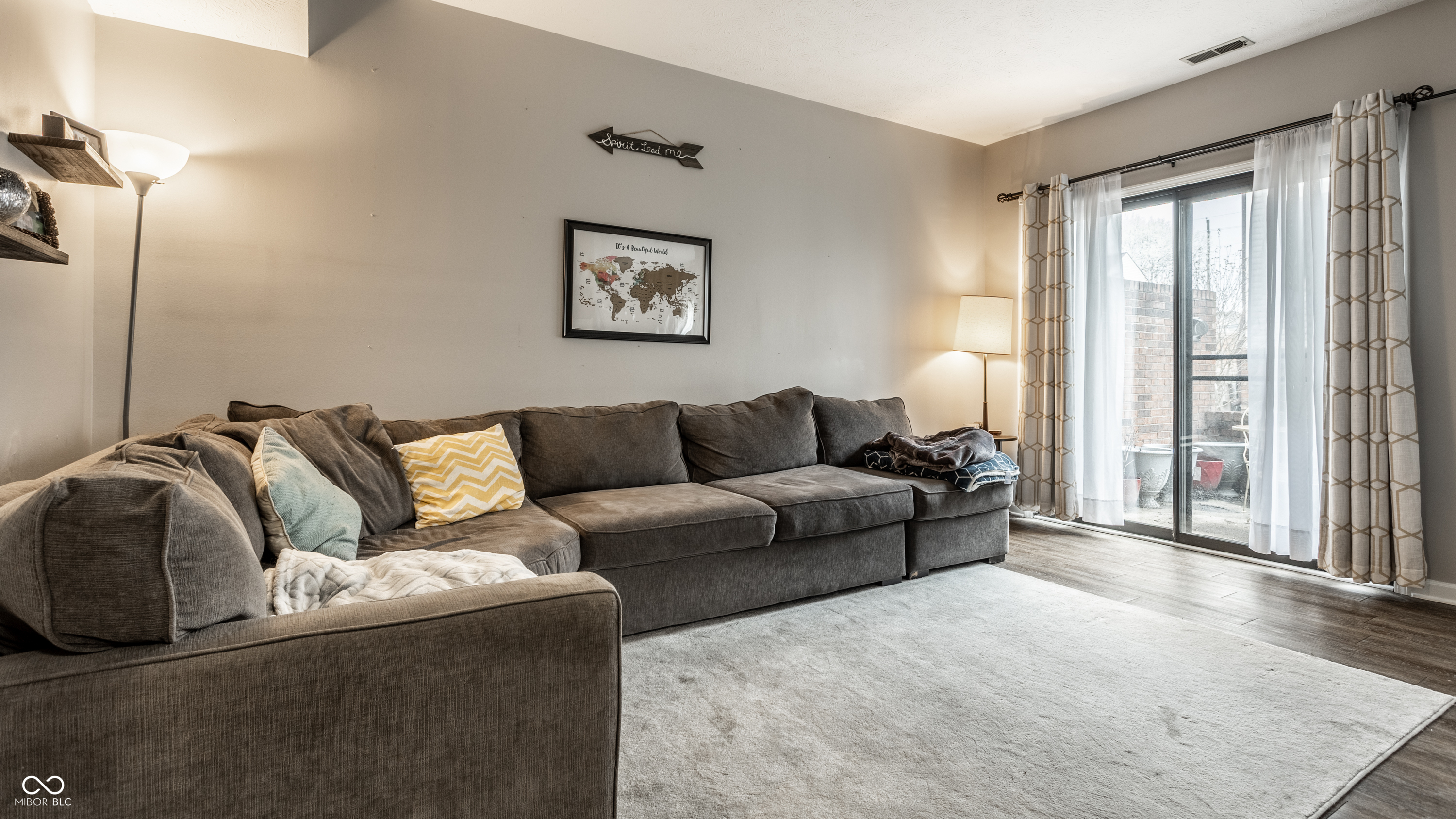 9449 Maple Way Indianapolis, IN 46268 - Photo 2 of 14