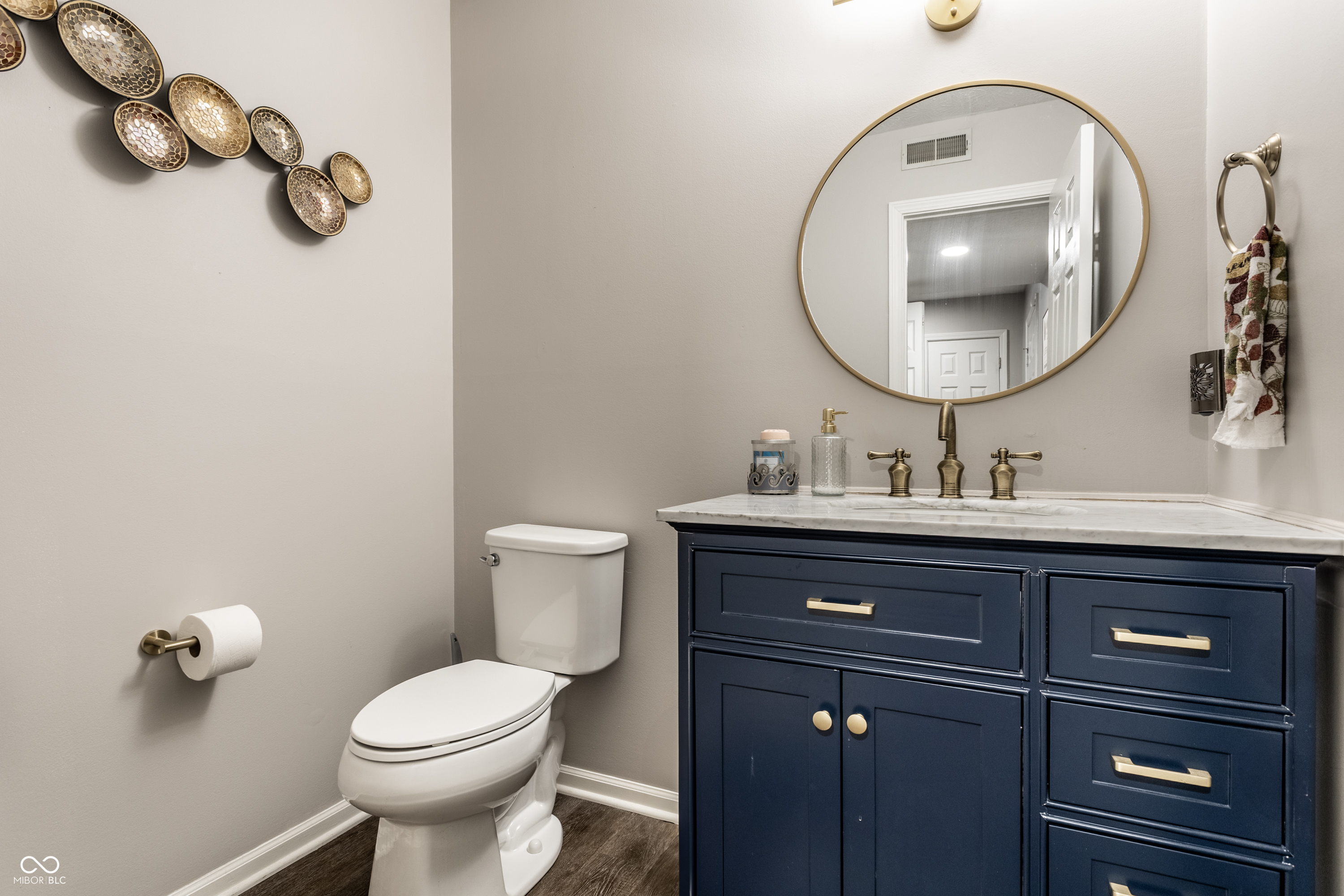 9449 Maple Way Indianapolis, IN 46268 - Photo 6 of 14