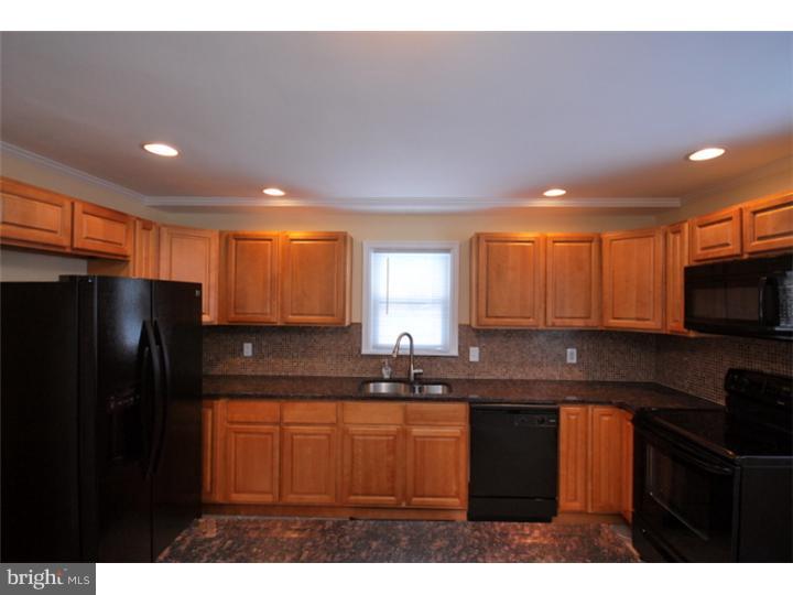 6024 Avonhoe Road Philadelphia, PA 19138 - Photo 7 of 18 Gallery Image 7