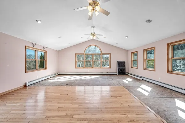 $499,900 | 29 Chestnut Drive, Belchertown, MA 01007