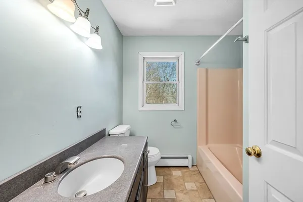 $499,900 | 29 Chestnut Drive, Belchertown, MA 01007