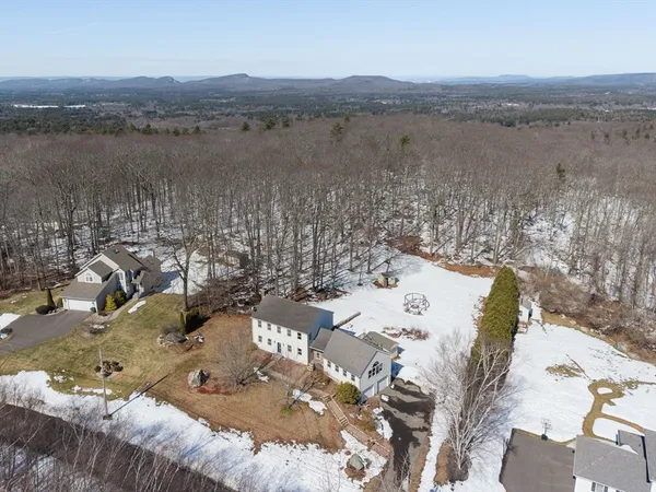 $499,900 | 29 Chestnut Drive, Belchertown, MA 01007