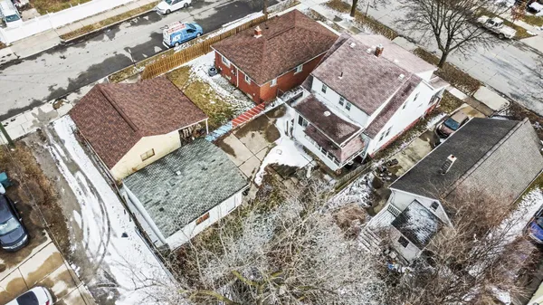 $100,000 | 1562 Lafayette Boulevard, Lincoln Park, MI 48146