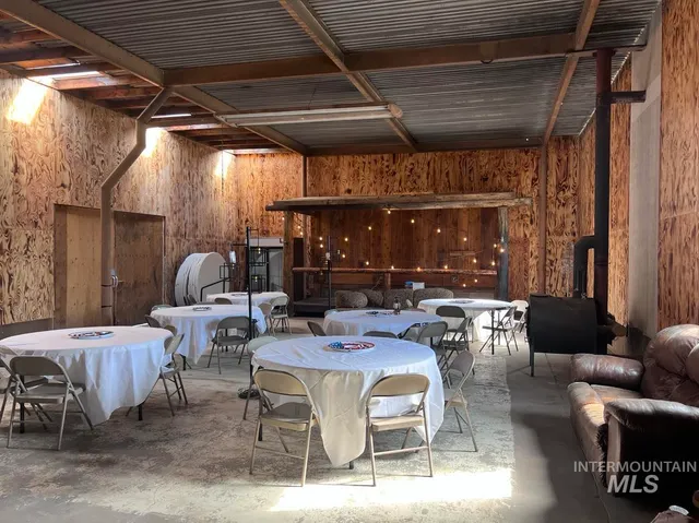 $415,000 | 416 Highway 30, Bliss, ID 83314