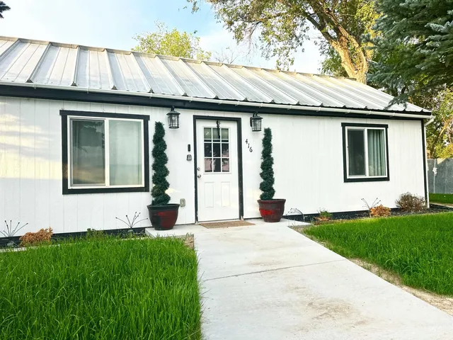 $415,000 | 416 Highway 30, Bliss, ID 83314