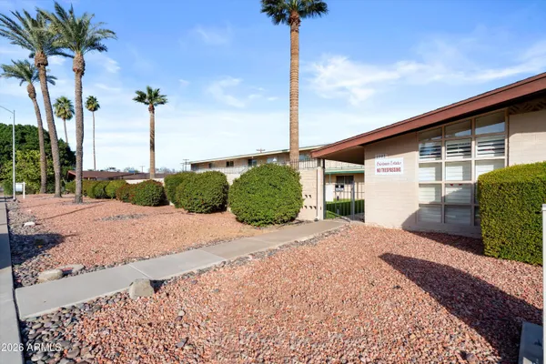 $109,000 | 1908 West Berridge Lane, Unit 11, Phoenix, AZ 85015