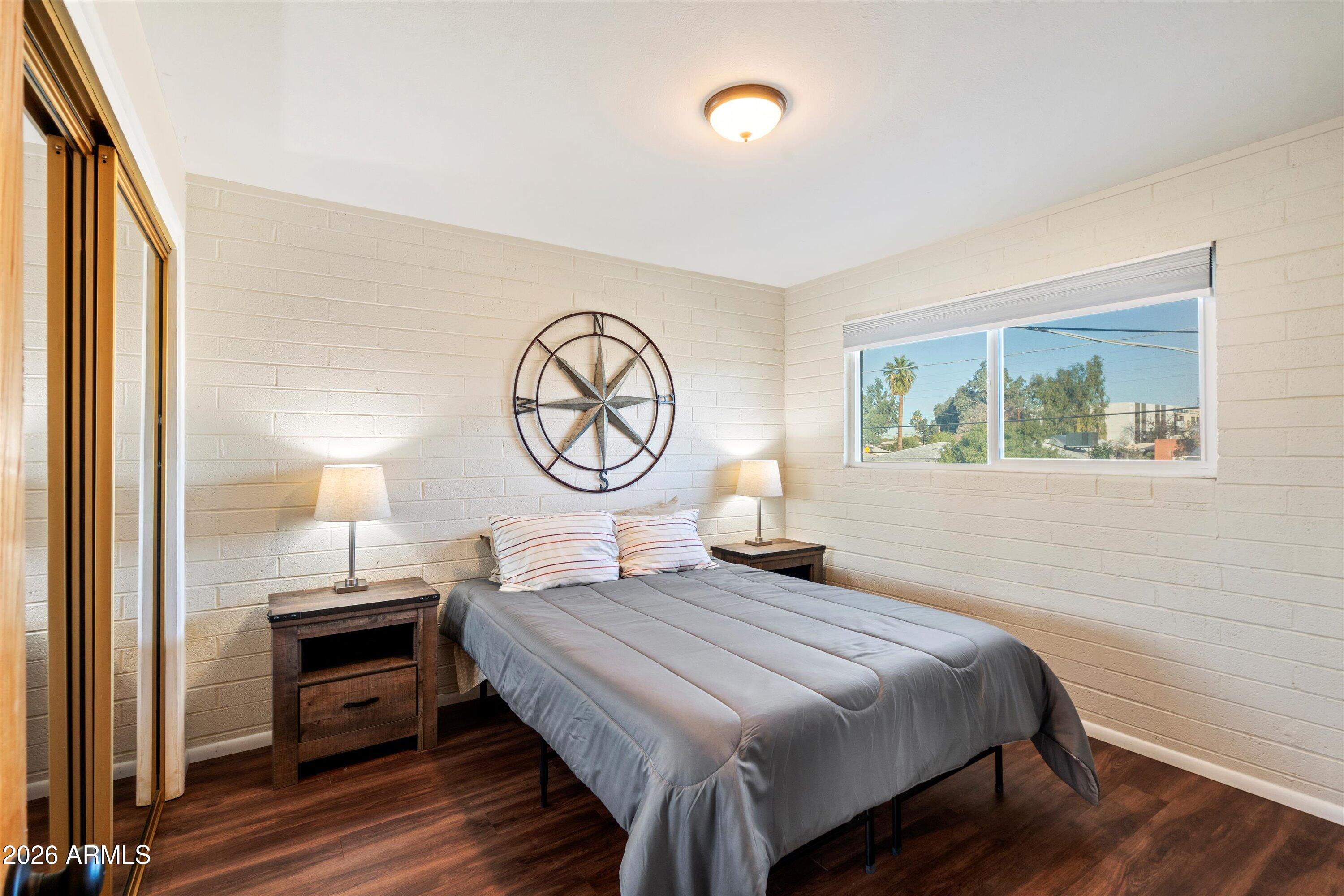 1908 West Berridge Lane, Unit 11 Phoenix, AZ 85015 - Photo 4 of 23 11-Primary Bedroom