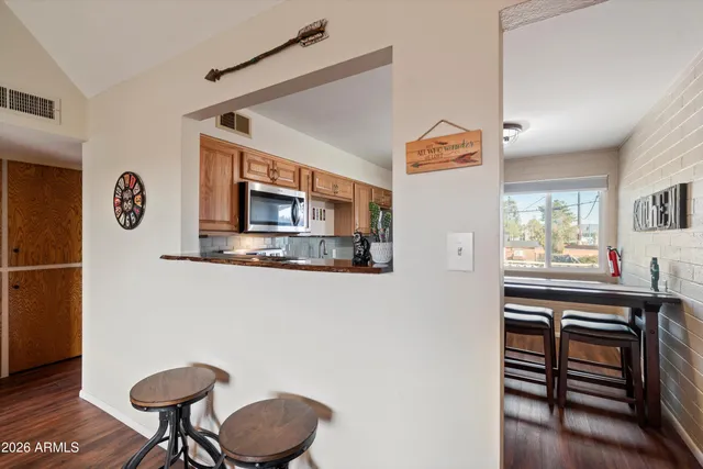 $119,000 | 1908 West Berridge Lane, Unit 11, Phoenix, AZ 85015