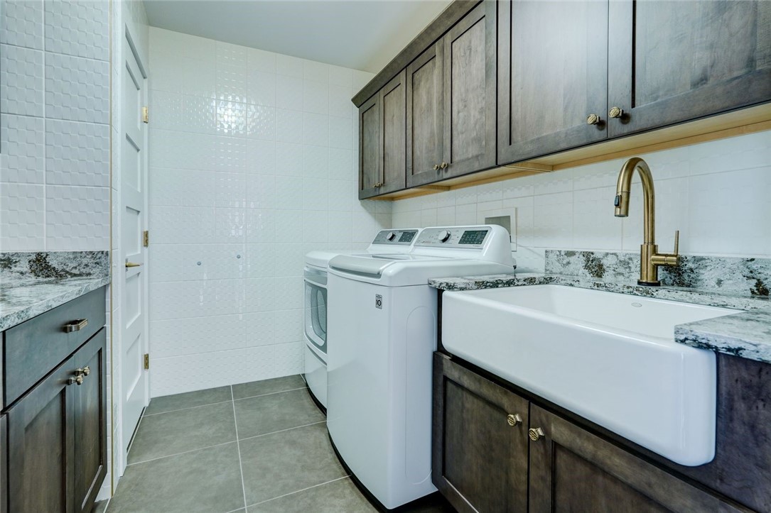 65 Pendleton Hill Road Brighton, NY 14618 - Photo 30 of 41 2nd floor laundry