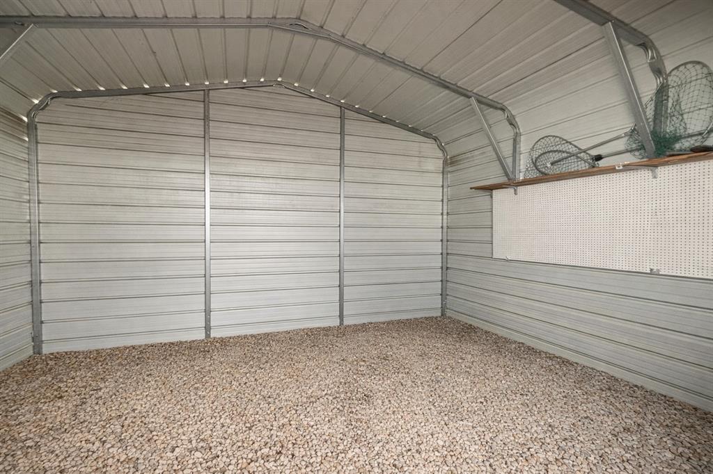 750 Waterfront Row Quitman, TX 75783 - Photo 3 of 32 a view of a garage