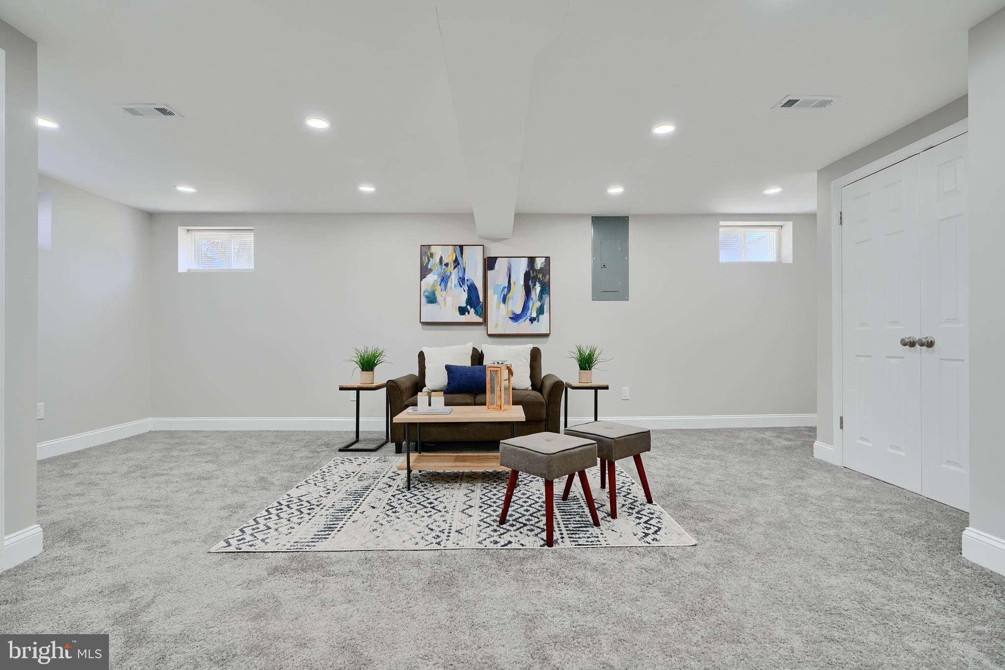 5805 Key Avenue Baltimore, MD 21215 - Photo 31 of 39 a view of a workspace