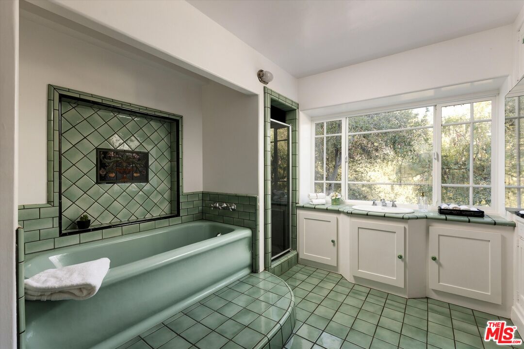 5514 Canyonside Road La Crescenta, CA 91214 - Photo 34 of 73 Gallery Image 34