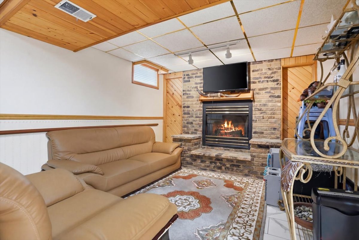 415 Garfield Road Ingleside, IL 60041 - Photo 15 of 28