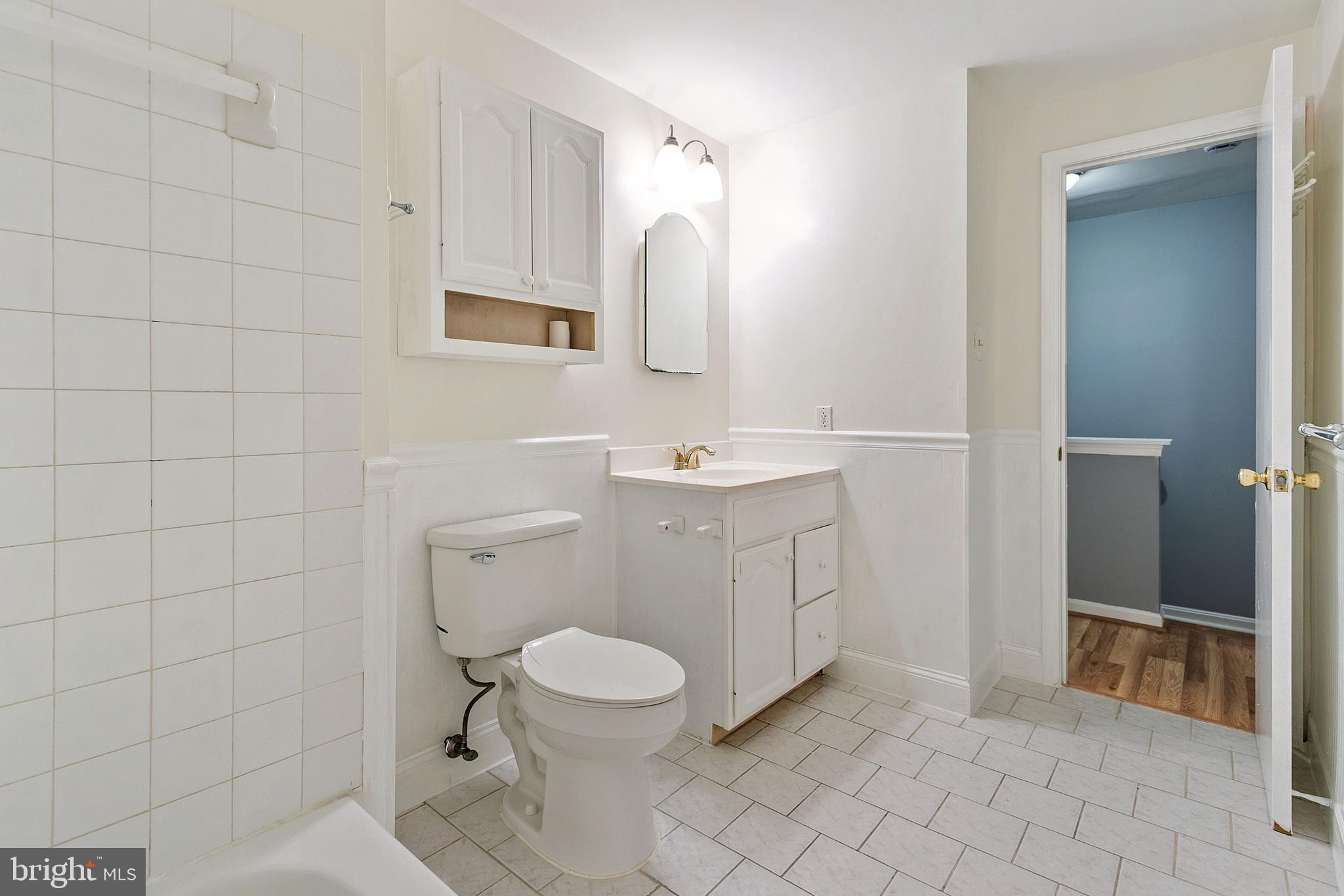 4 Habersham Court Silver Spring, MD 20906 - Photo 12 of 21 Upstairs full bathroom