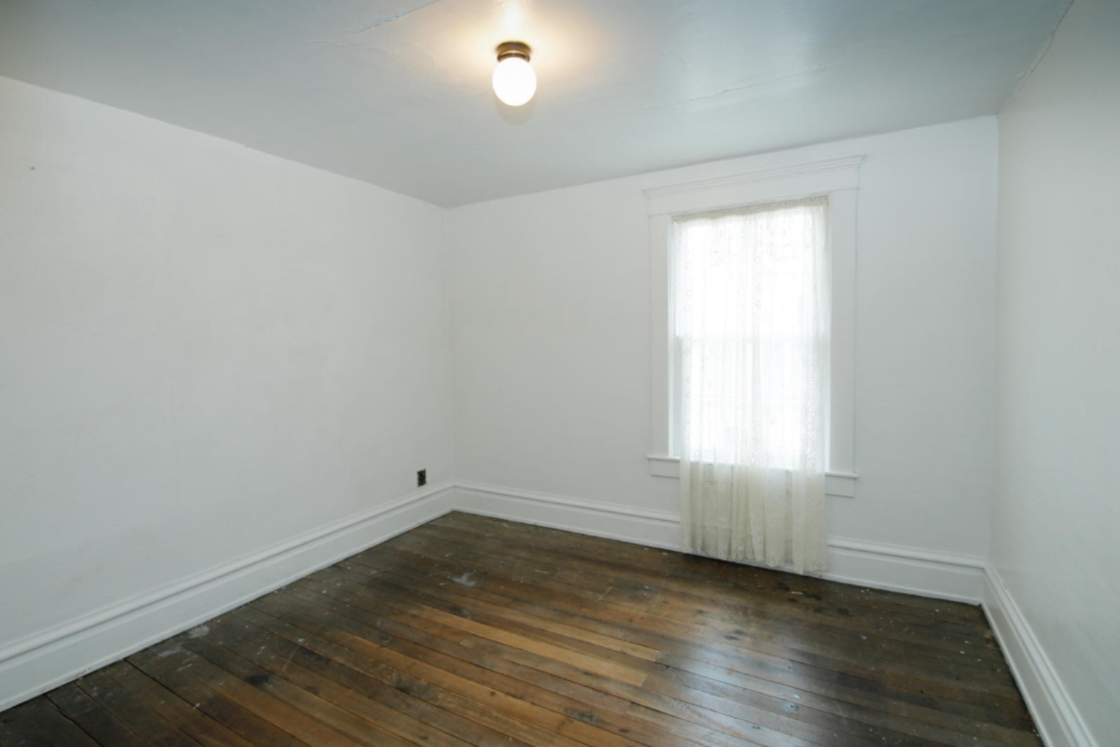 502 East Chicago Road Sturgis, MI 49091 - Photo 26 of 32 502 E Chicago Rd-126