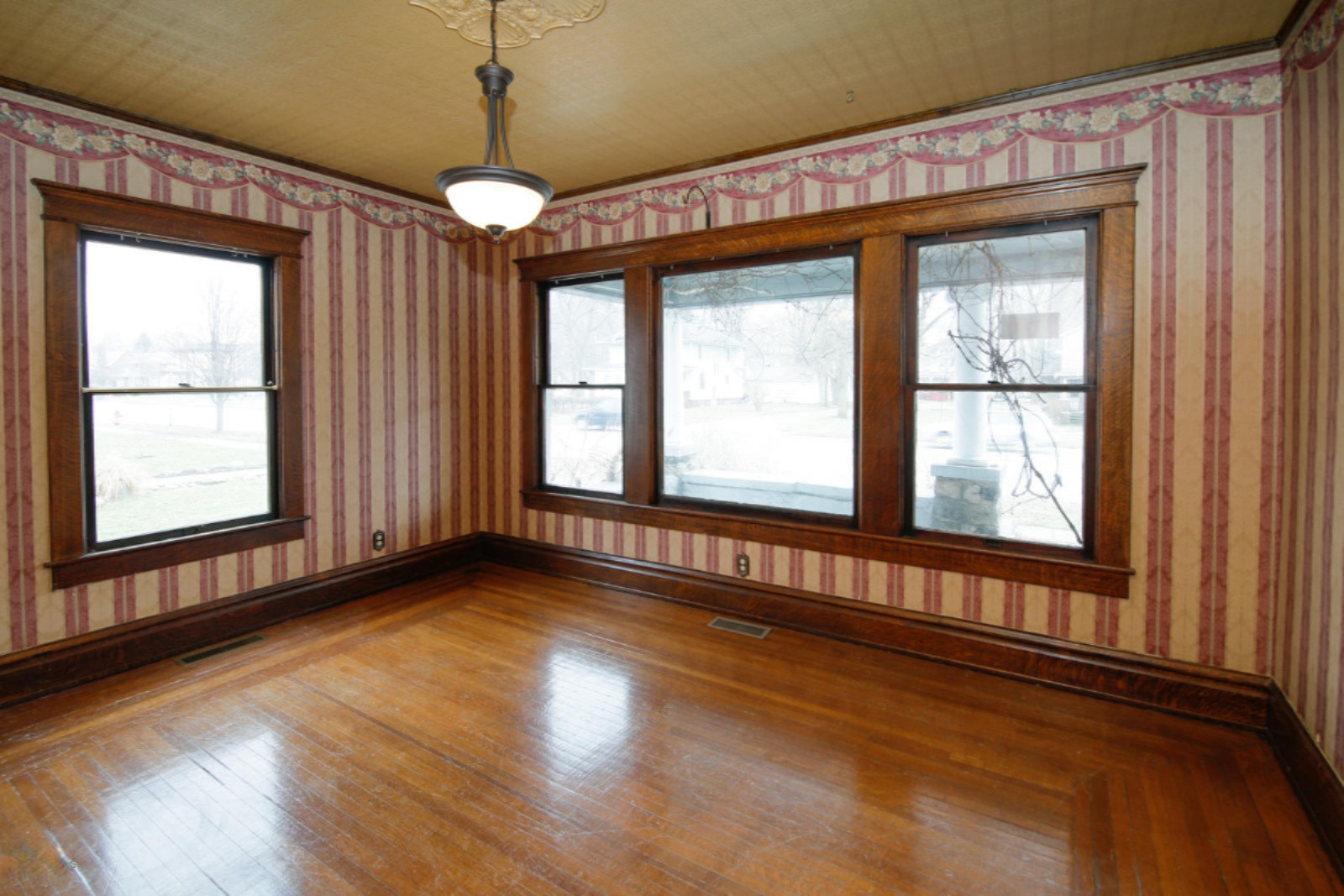 502 East Chicago Road Sturgis, MI 49091 - Photo 7 of 32 502 E Chicago Rd-107