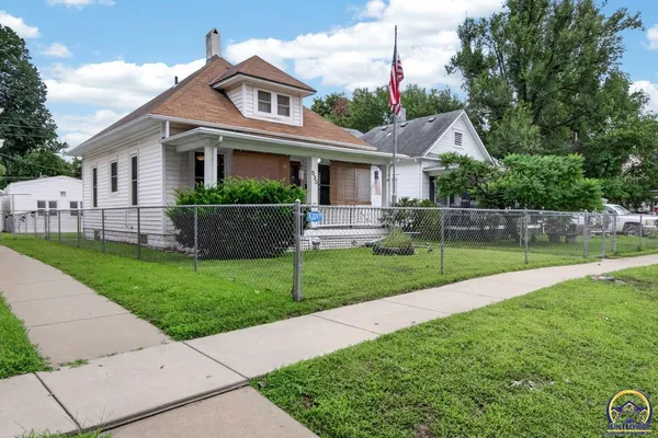 $135,000 | 530 Northeast Wilson Avenue, Topeka, KS 66616
