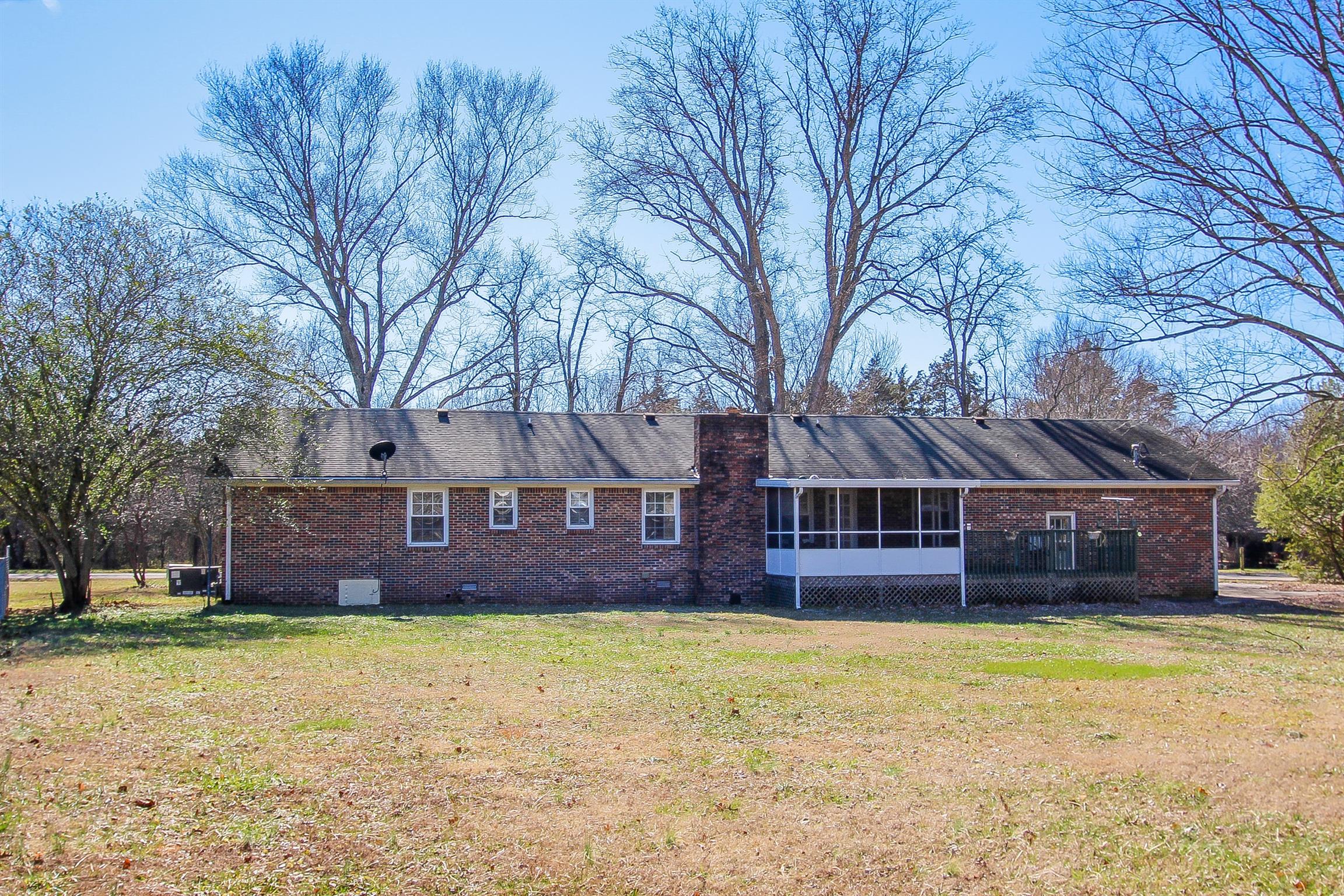 335 Wood Bluff Road Winchester, TN 37398 - Photo 8 of 24 Gallery Image 8