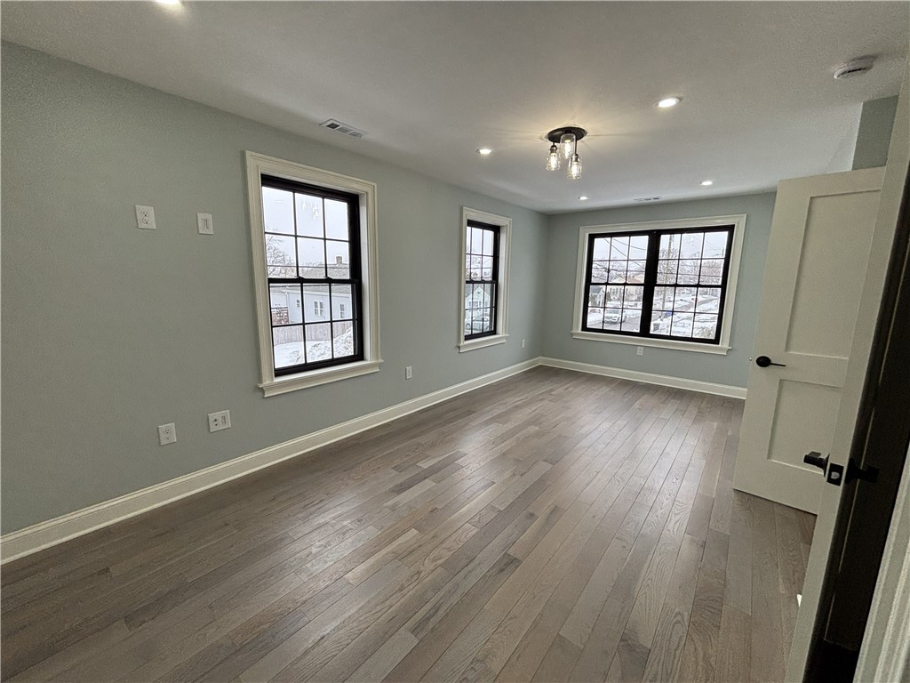 38 Ashburne Street Pawtucket, RI 02861 - Photo 15 of 23