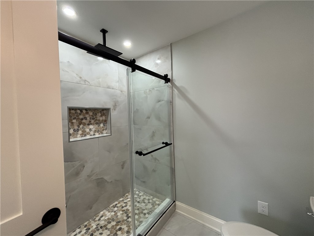 38 Ashburne Street Pawtucket, RI 02861 - Photo 17 of 23