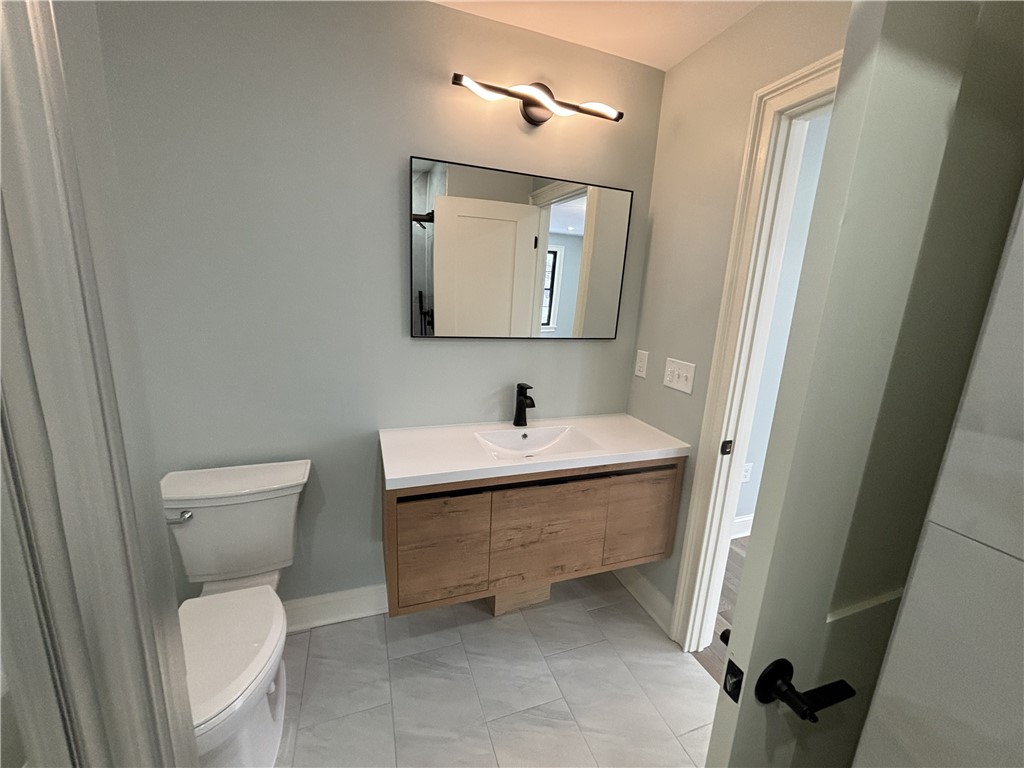 38 Ashburne Street Pawtucket, RI 02861 - Photo 18 of 23