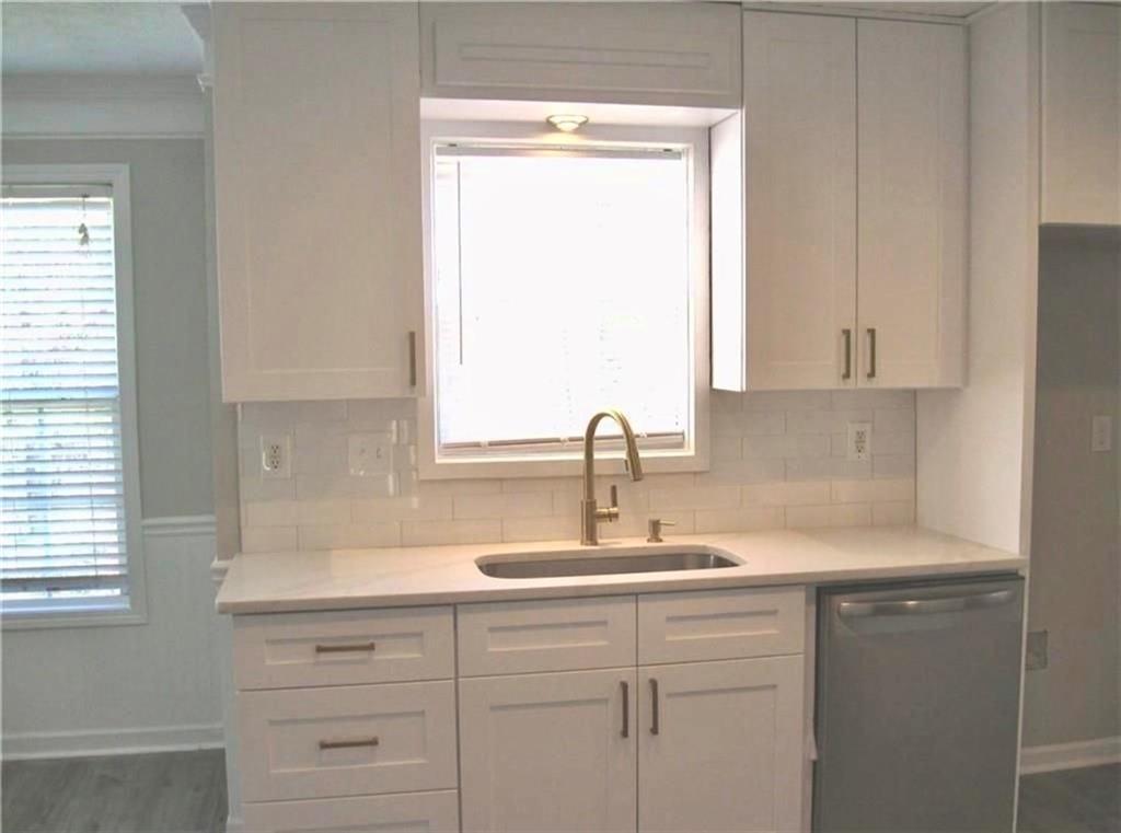 2225 Blue Ridge Lane Conyers, GA 30012 - Photo 5 of 40