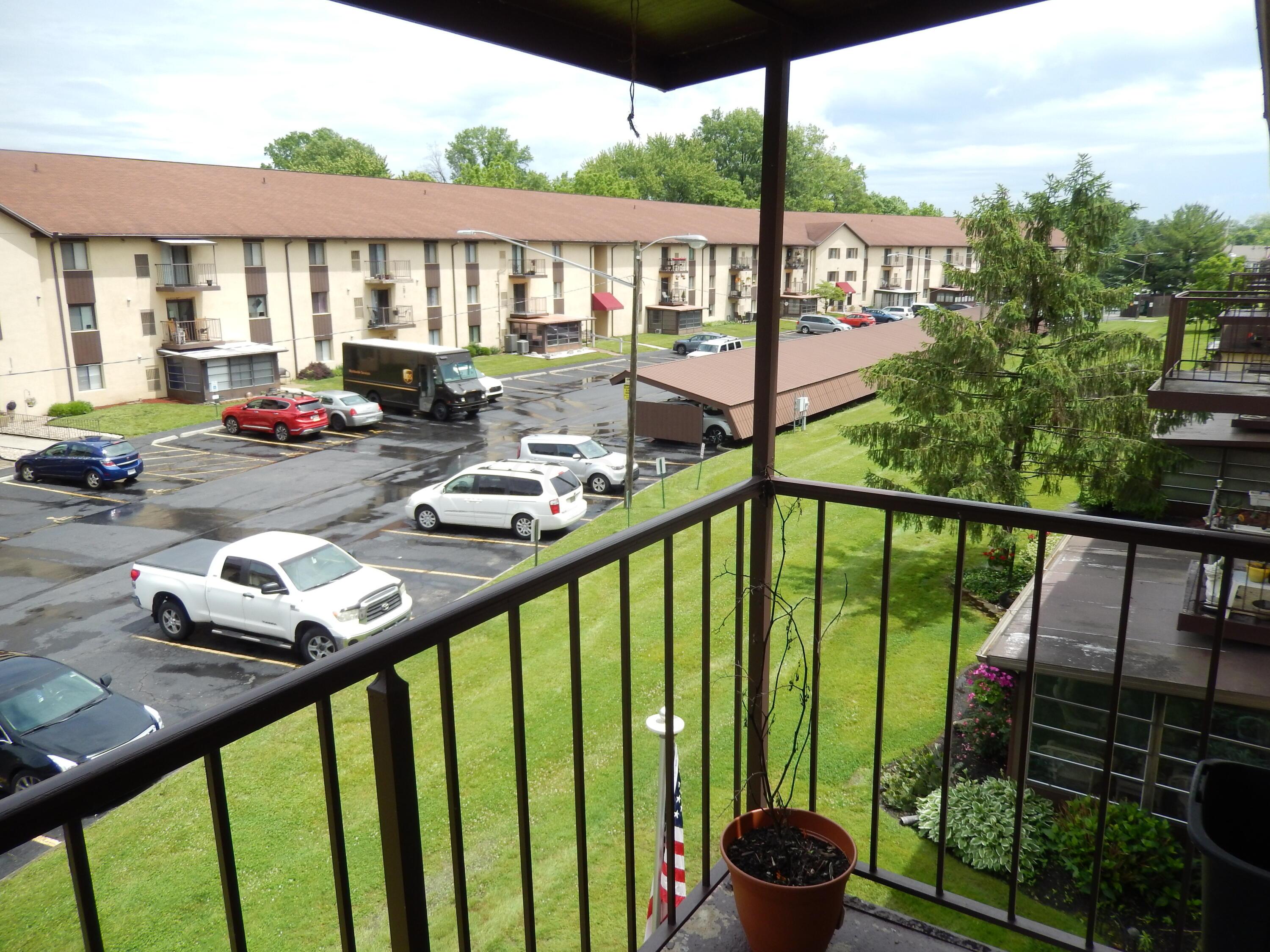 3941 Karl Road, Unit 322 Columbus, OH 43224 - Photo 26 of 42 Balcony