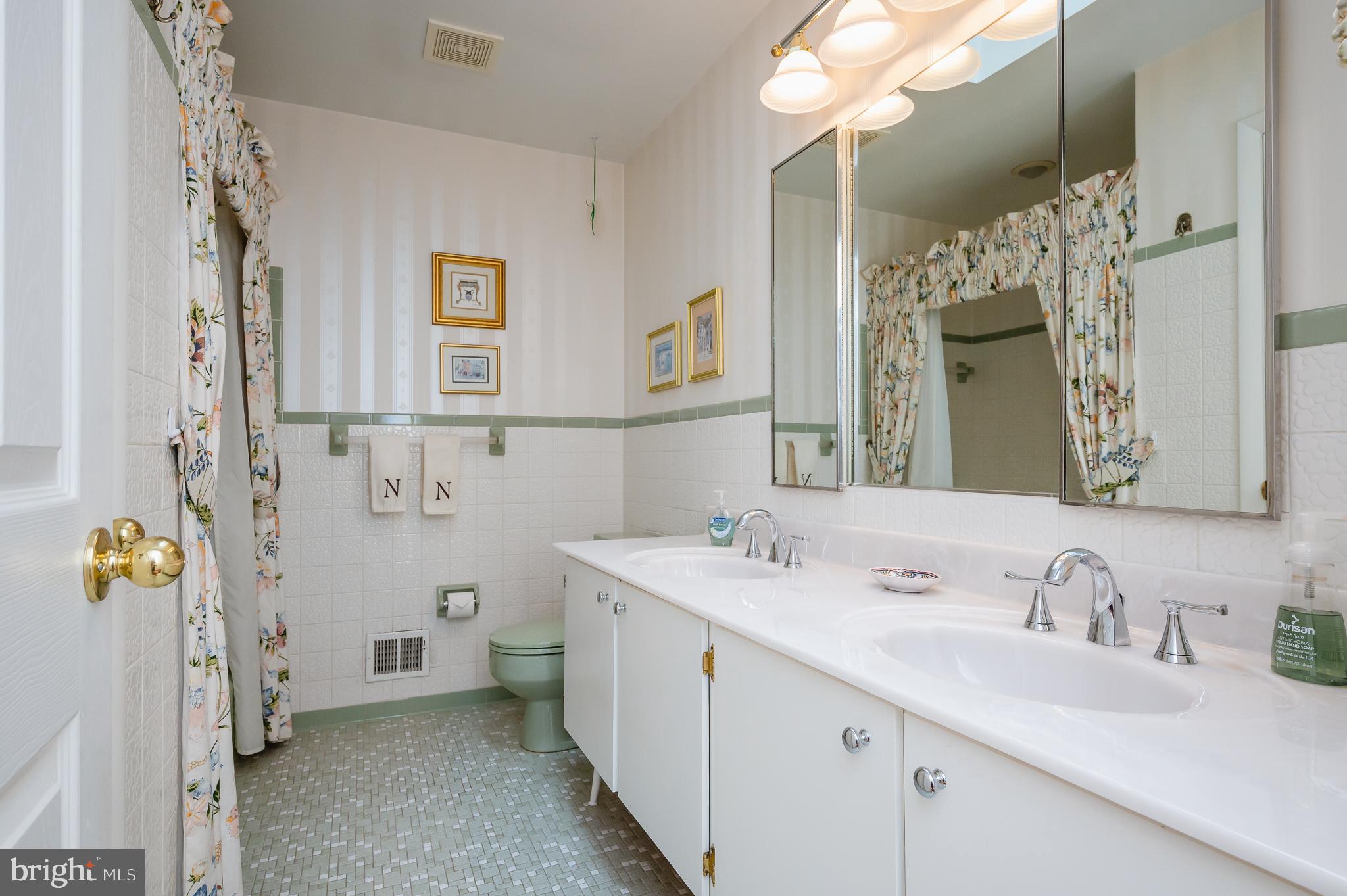 9218 Gardenia Road Nottingham, MD 21236 - Photo 28 of 49 DOUBLE SINK IN GUEST BATH