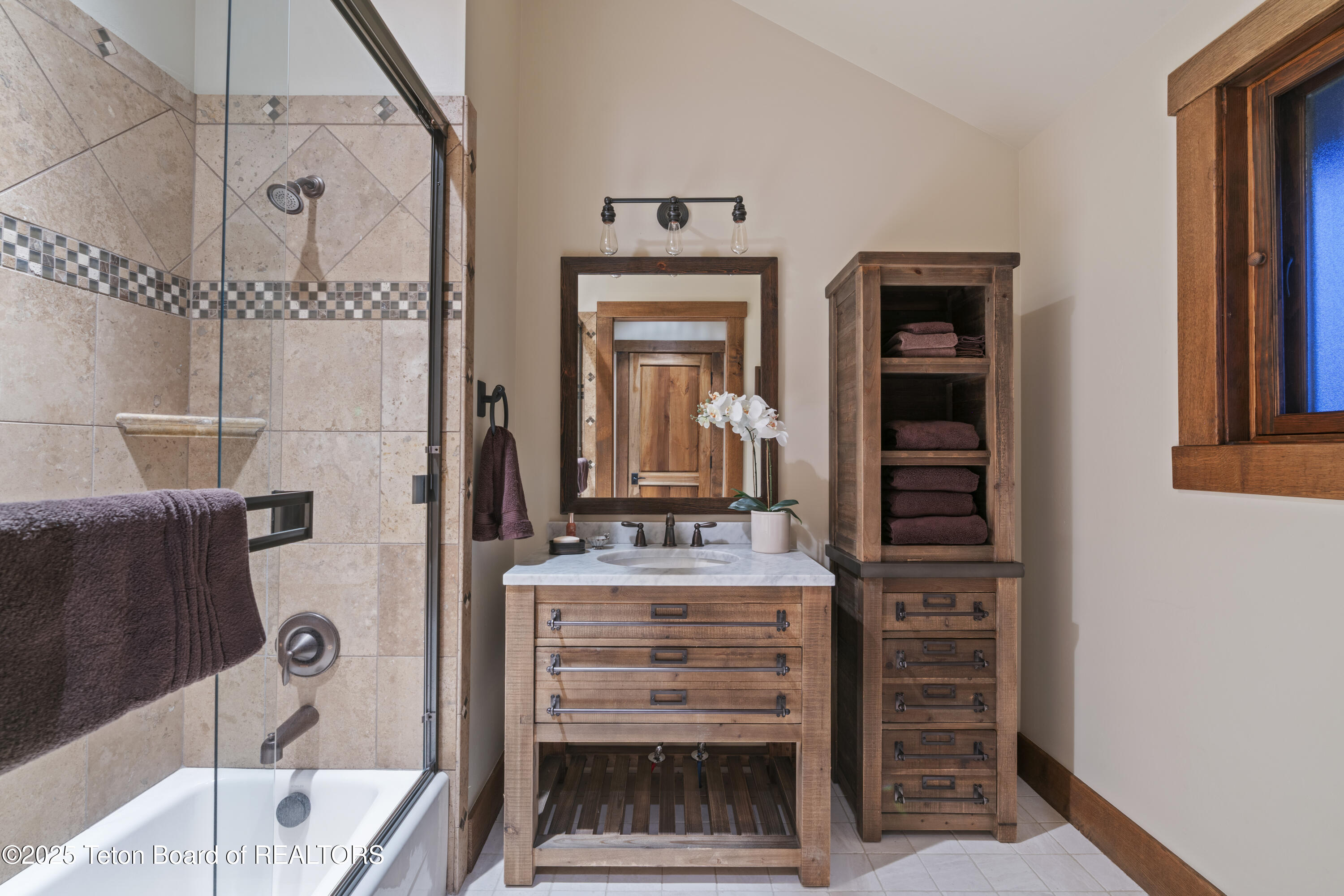 2815 Black Sheep Farm Road Alta, WY 83414 - Photo 22 of 55 Guest Bath 2