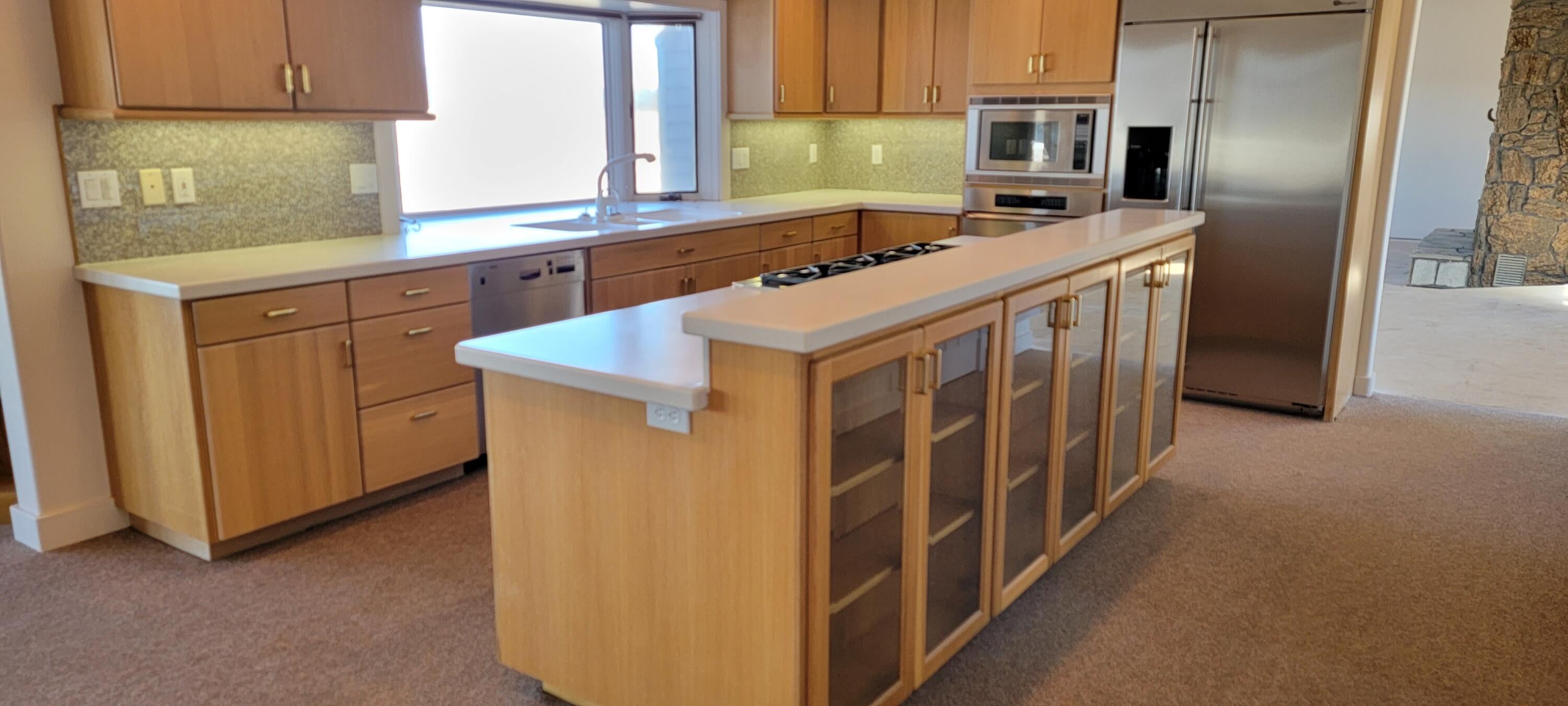 68290 George Cyrus Road Sisters, OR 97759 - Photo 10 of 52 Kitchen