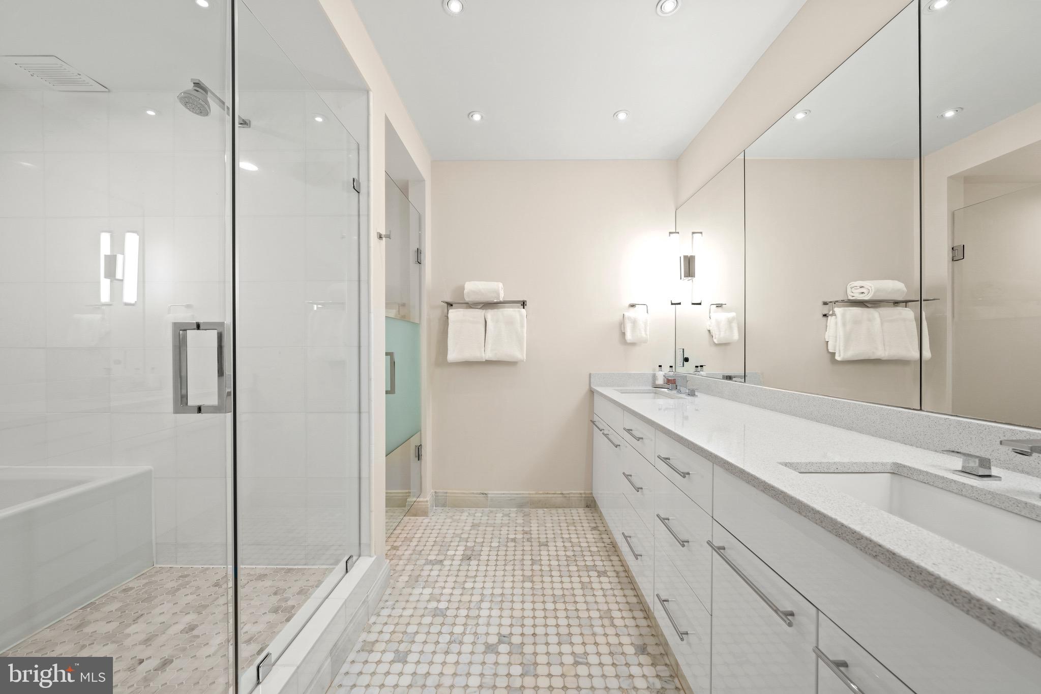 3251 Prospect Street Northwest, Unit 402 Washington, DC 20007 - Photo 33 of 50 Primary En-Suite Bathroom