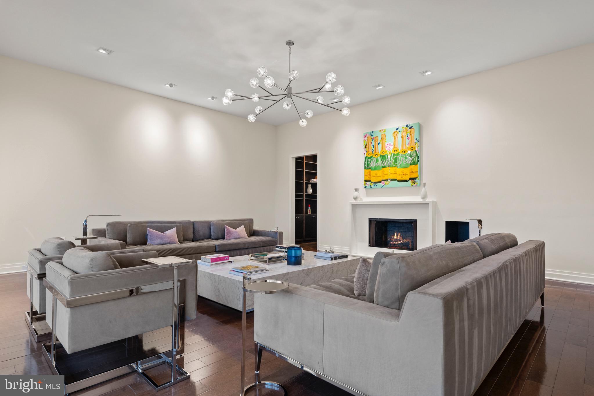 3251 Prospect Street Northwest, Unit 402 Washington, DC 20007 - Photo 4 of 50 Living Room
