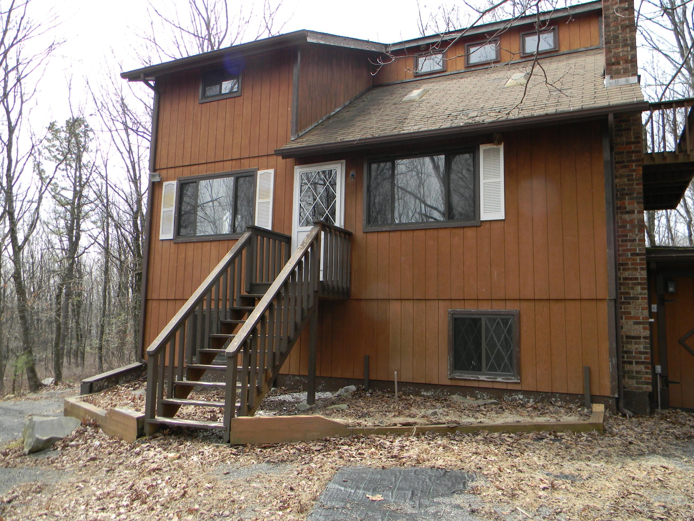 2116 Village Road Effort, PA 18330 - Photo 1 of 13 Front
