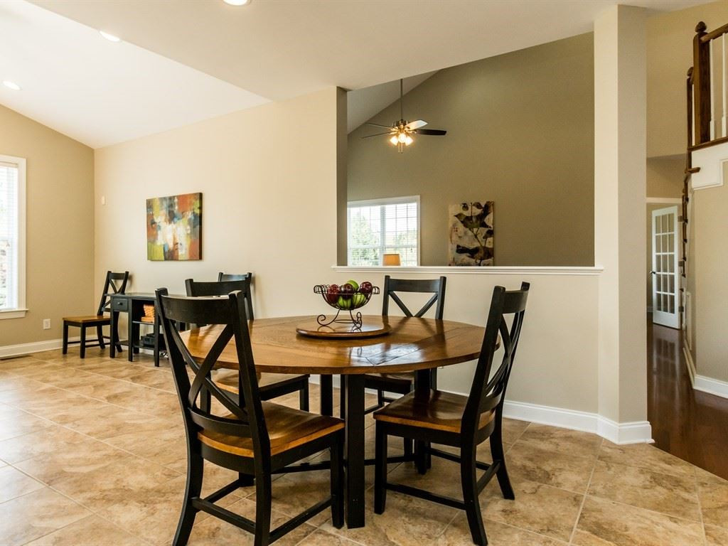 605 Ivyshaw Road Cary, NC 27519 - Photo 10 of 25 Breakfast Area